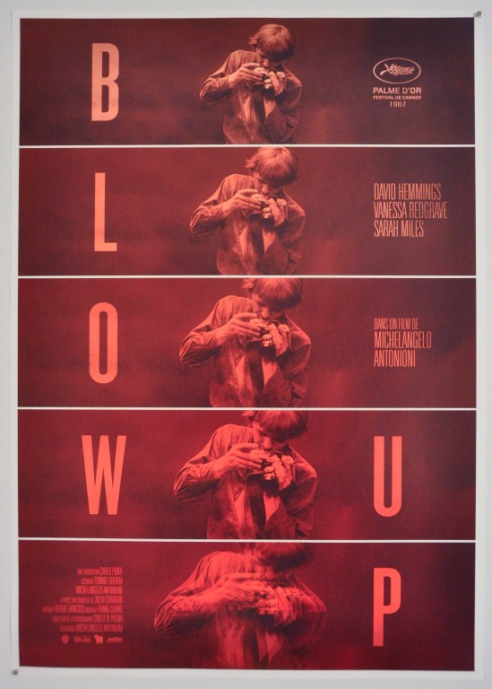 Blow Up French Small Poster